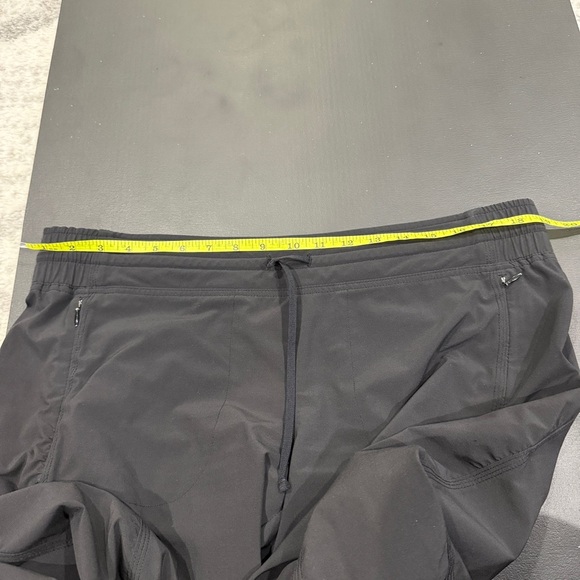 Athleta Black La Viva Cropped Joggers - Picture 10 of 12